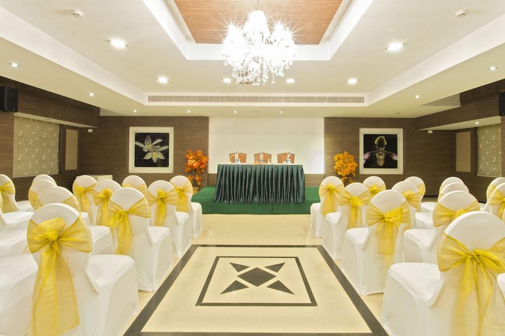 Clinton Park Inn Веланканни Экстерьер фото